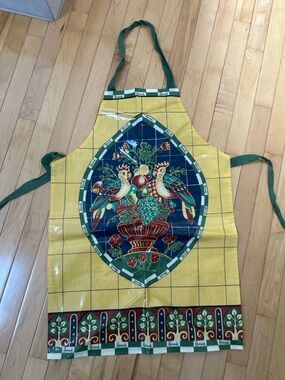 NWOT VintageHarrods Yellow Apron with Green Straps and Multicolor Bird Medallion